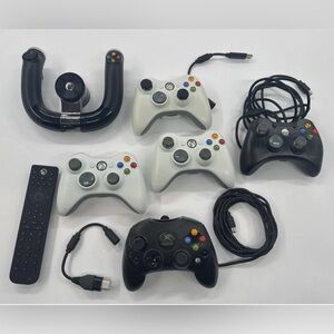 Microsoft Xbox 360 Lot Black White Controllers Wired Wireless Remote UNTESTED